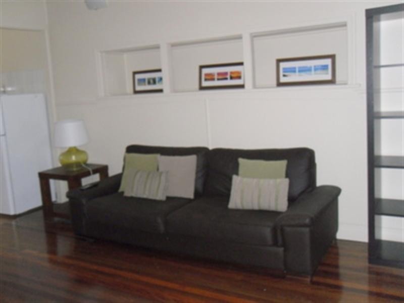 5 Upper Holborn Street, Deception Bay QLD 4508