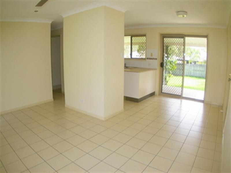 8 Vanda Place, Deception Bay QLD 4508