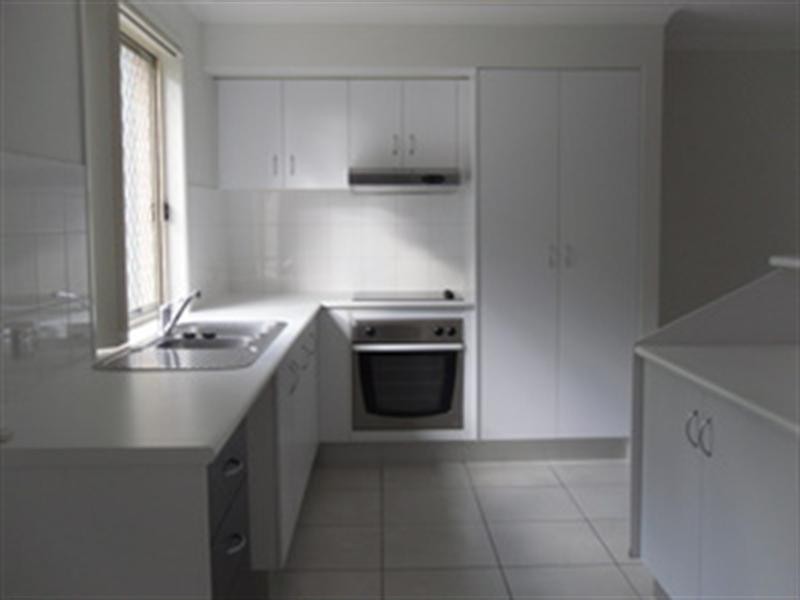 2/18 Fleet Drive, Kippa-ring QLD 4021