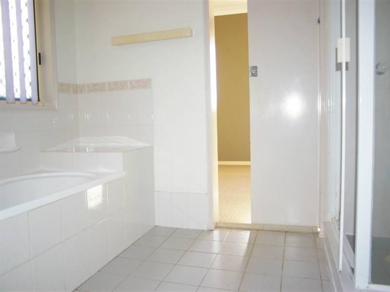 90 Moreton Downs Drive, Deception Bay QLD 4508