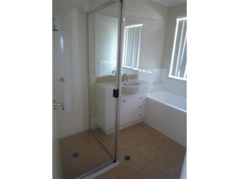 15 Pristine Place, Ningi QLD 4511