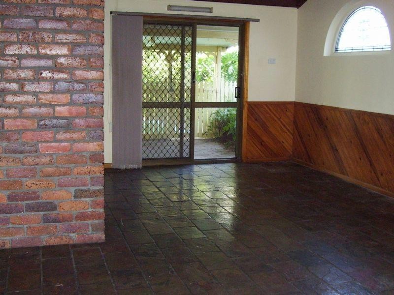 30-32 Grosvenor Terrace, Deception Bay QLD 4508