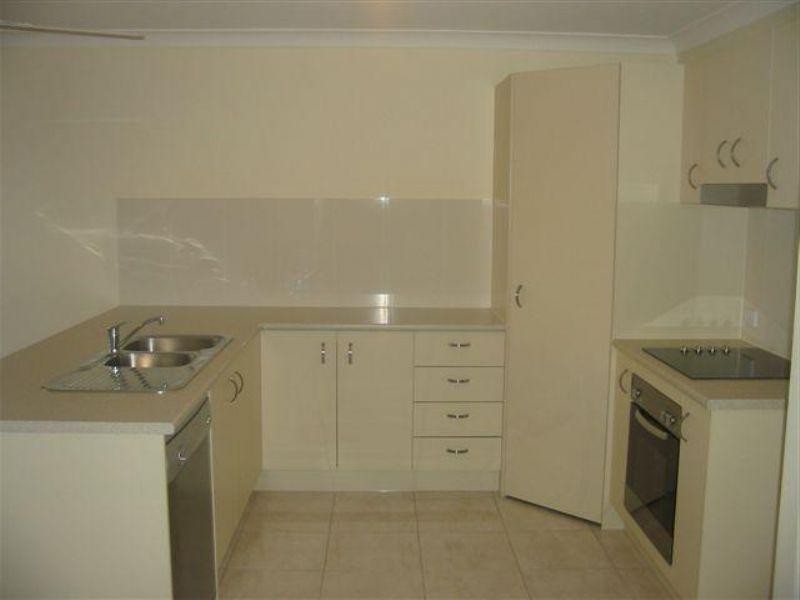 5b Lady Bowen Parade, Rothwell QLD 4022