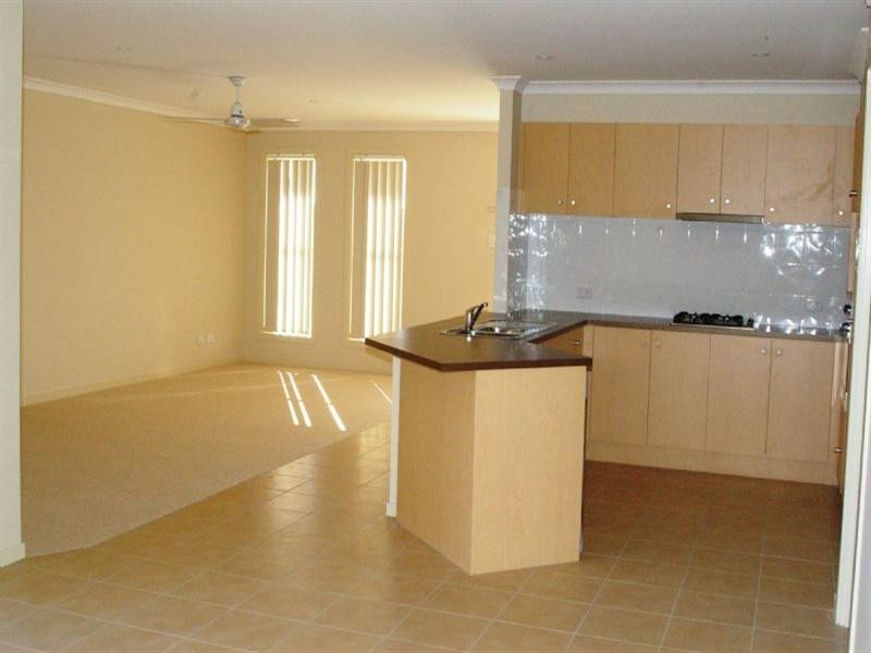 15 Pristine Place, Ningi QLD 4511