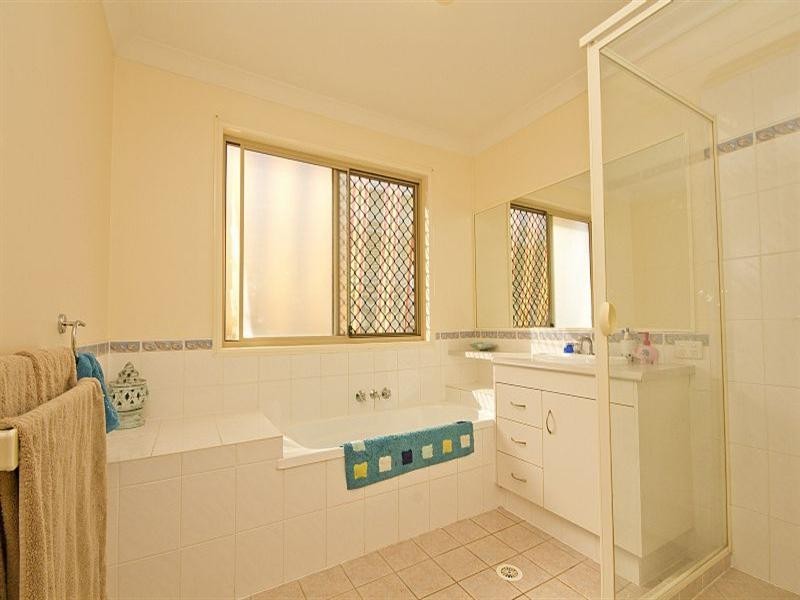 9 Nambour Court, Deception Bay QLD 4508