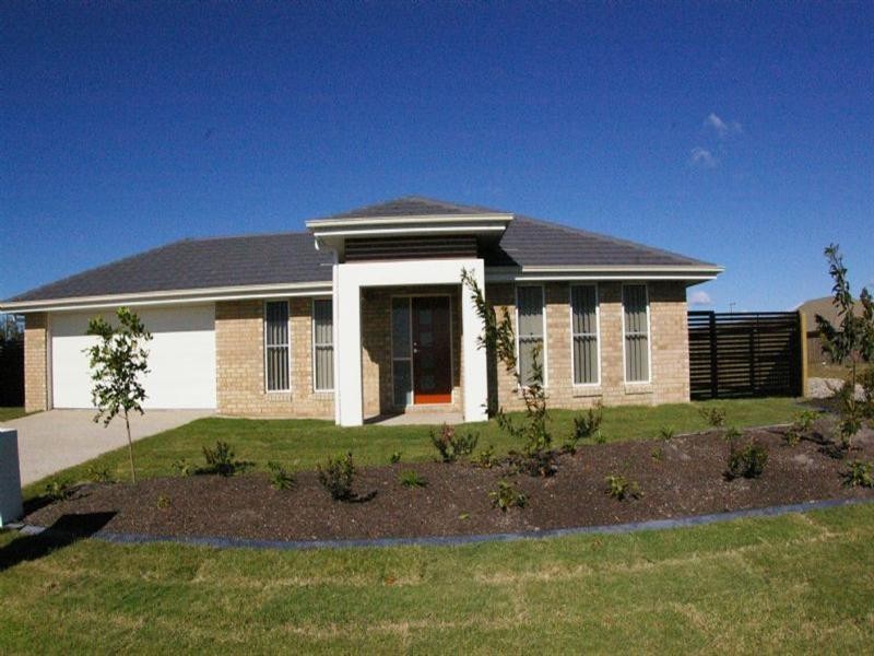 18 Dewdrop Place, Ningi QLD 4511