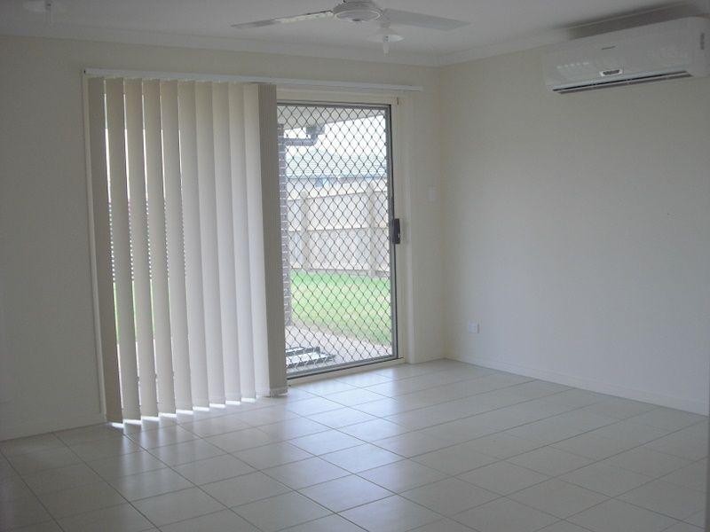 4 Pristine Place, Ningi QLD 4511