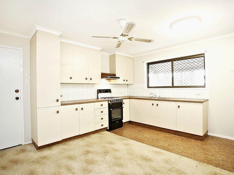 2/4 Simon Street, Deception Bay QLD 4508