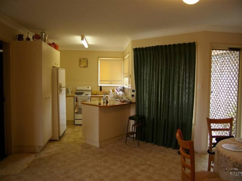3/4 Wattle Road, Rothwell QLD 4022