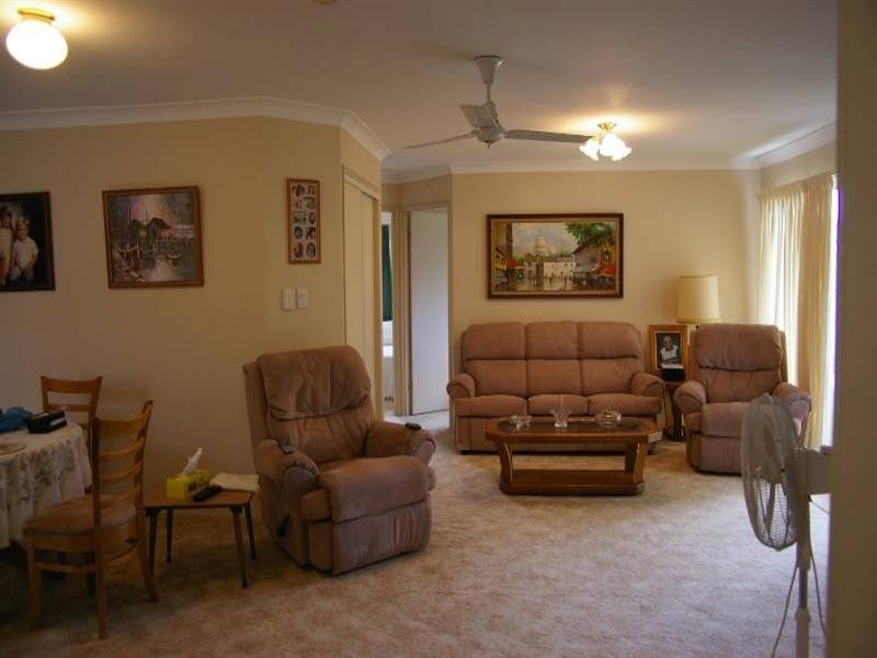 3/4 Wattle Road, Rothwell QLD 4022