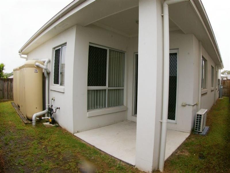 8 Canaipa Court, Rothwell QLD 4022