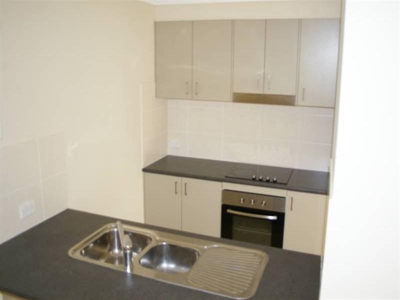 2/39 Amity Drive, Rothwell QLD 4022