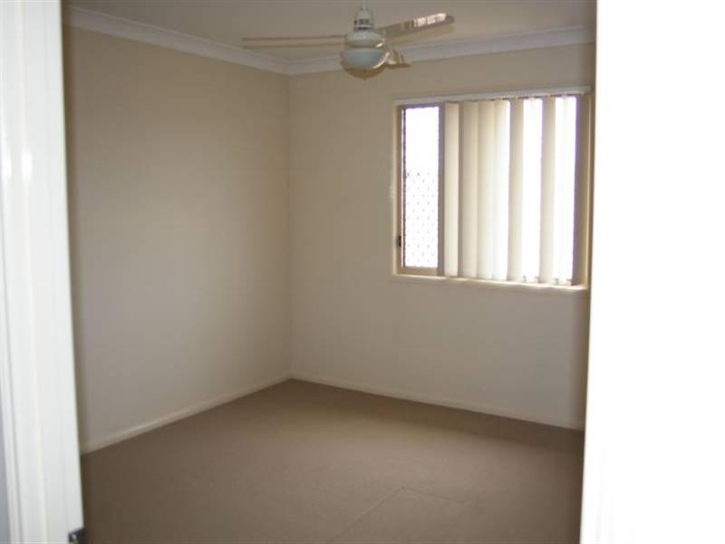 2/39 Amity Drive, Rothwell QLD 4022