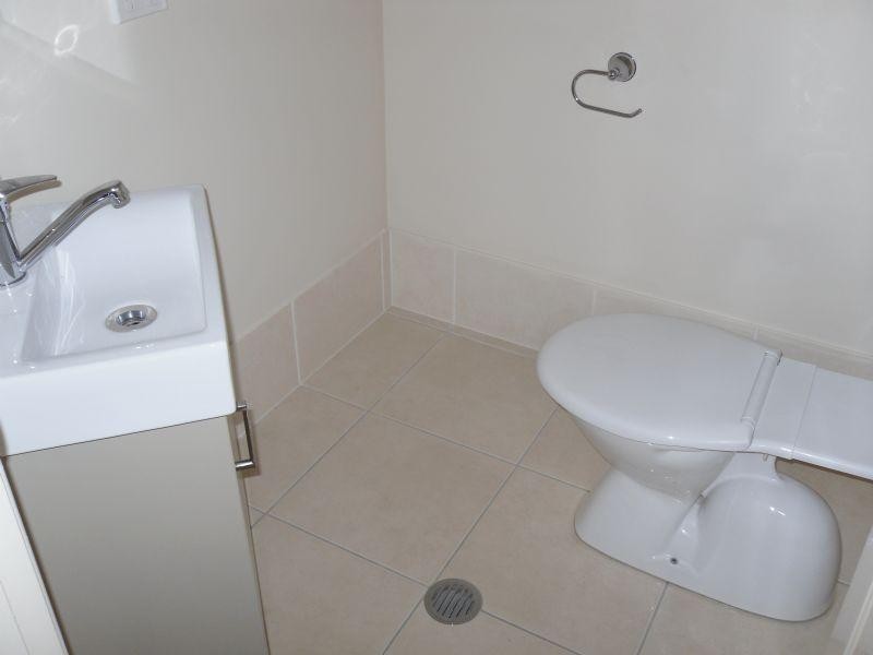 2/39 Amity Drive, Rothwell QLD 4022