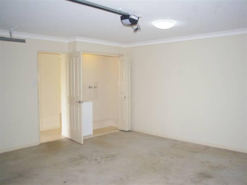 2/39 Amity Drive, Rothwell QLD 4022