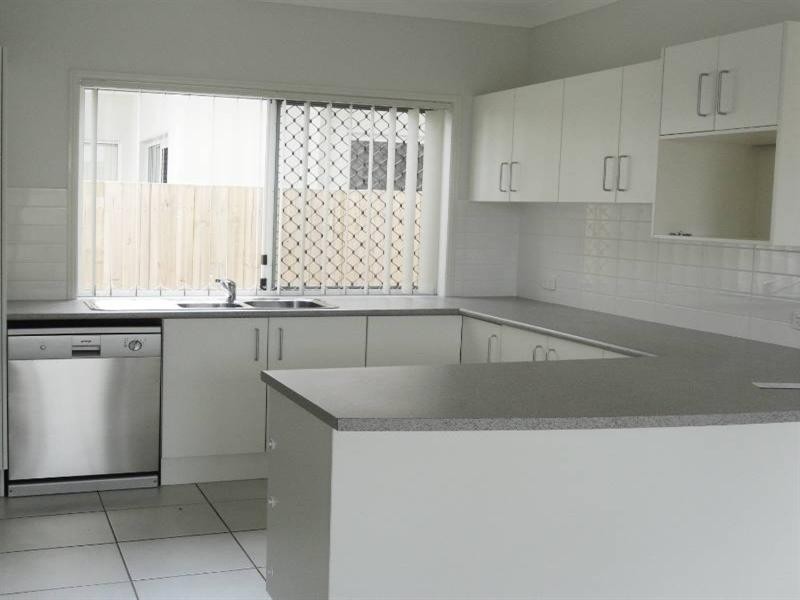 8a Canaipa Court, Rothwell QLD 4022