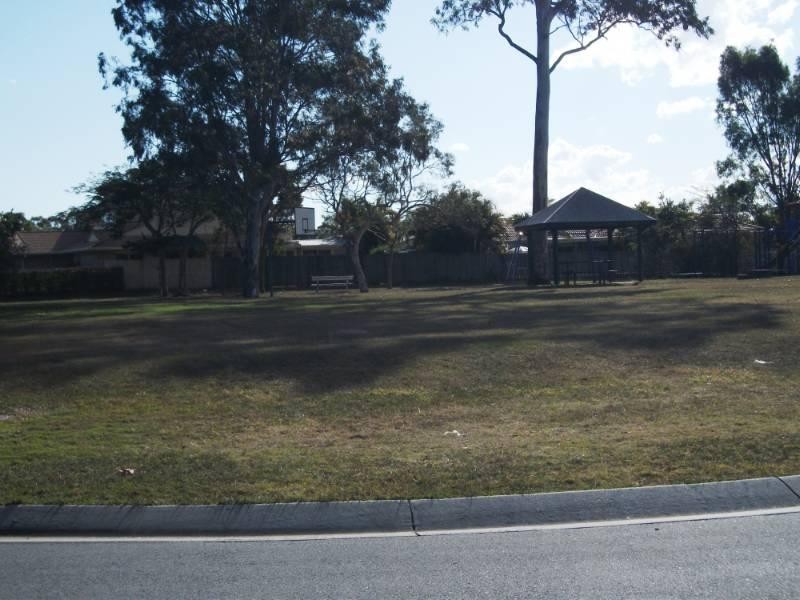 8 Jemma Street, Rothwell QLD 4022
