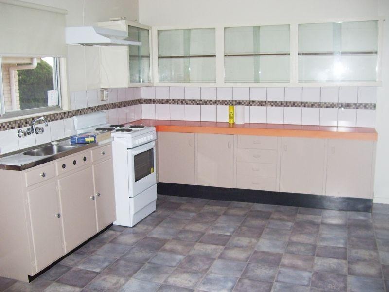 141 Esplanade South, Deception Bay QLD 4508