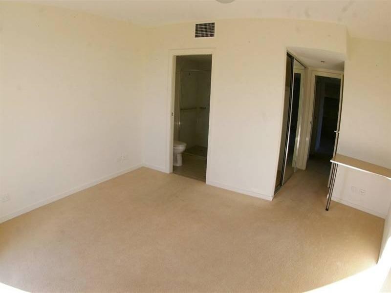 8/142-146 Prince Edward Parade, Scarborough QLD 4020