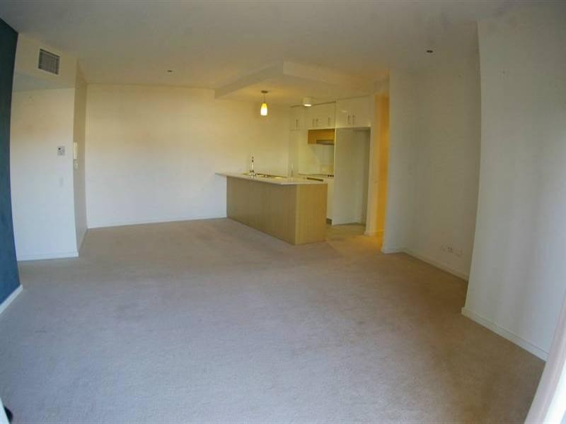 8/142-146 Prince Edward Parade, Scarborough QLD 4020