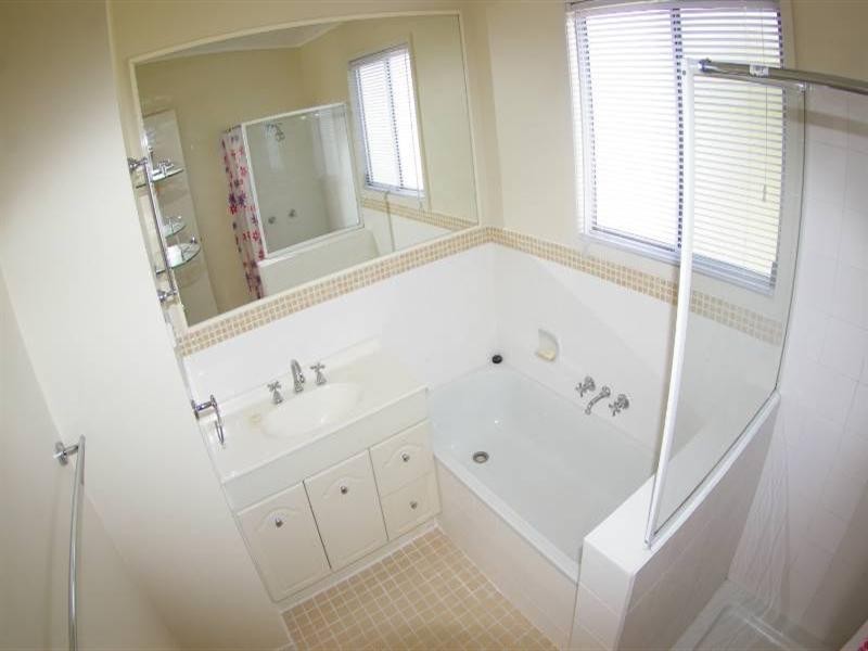 3 Old Bay Road, Deception Bay QLD 4508