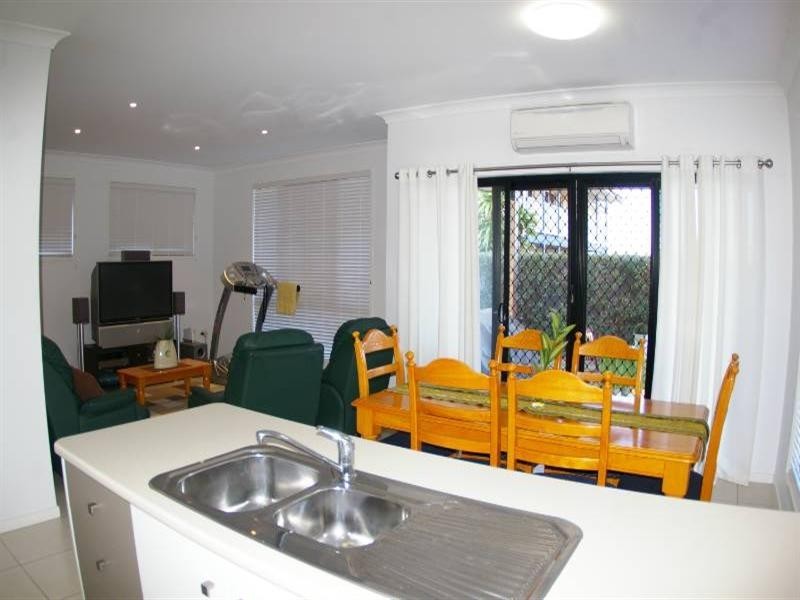 16 Echidna Parade, North Lakes QLD 4509