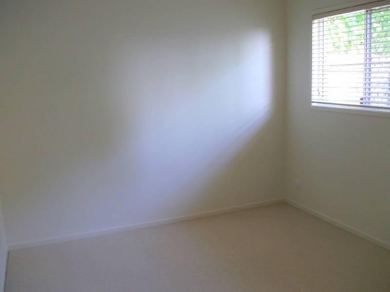 1/12 College Road, Clontarf QLD 4019