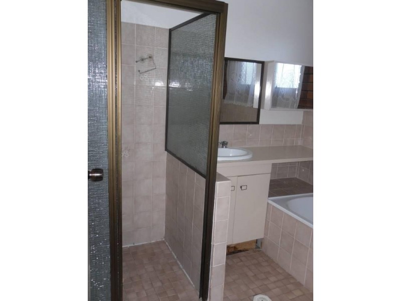 2/13 Bantry Avenue, Burpengary QLD 4505