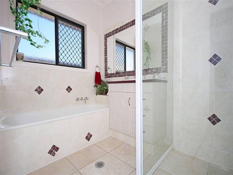 7 Lagoon Court, Murrumba Downs QLD 4503