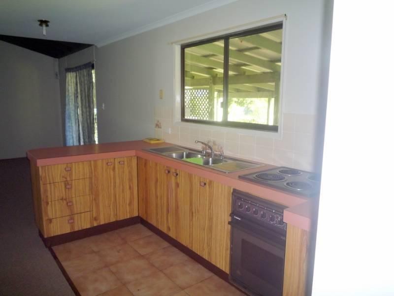 19 Central Avenue, Deception Bay QLD 4508