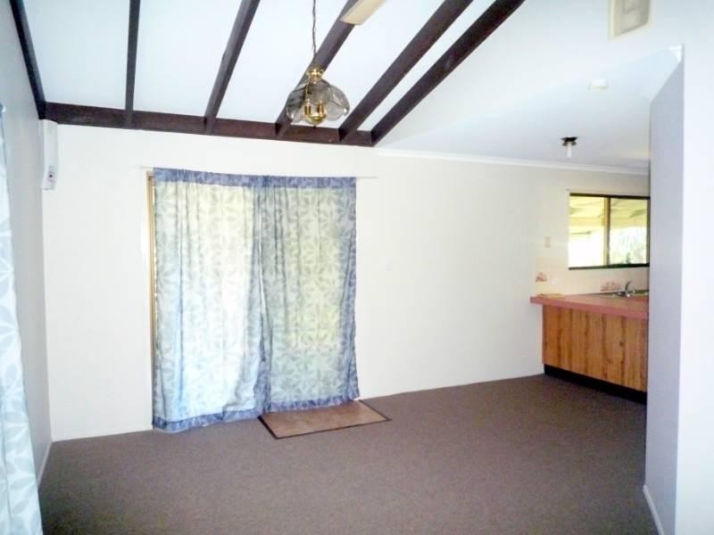 19 Central Avenue, Deception Bay QLD 4508