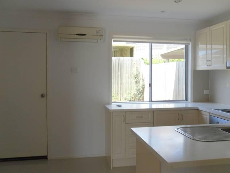 3/17 Lady Bowen Parade, Rothwell QLD 4022