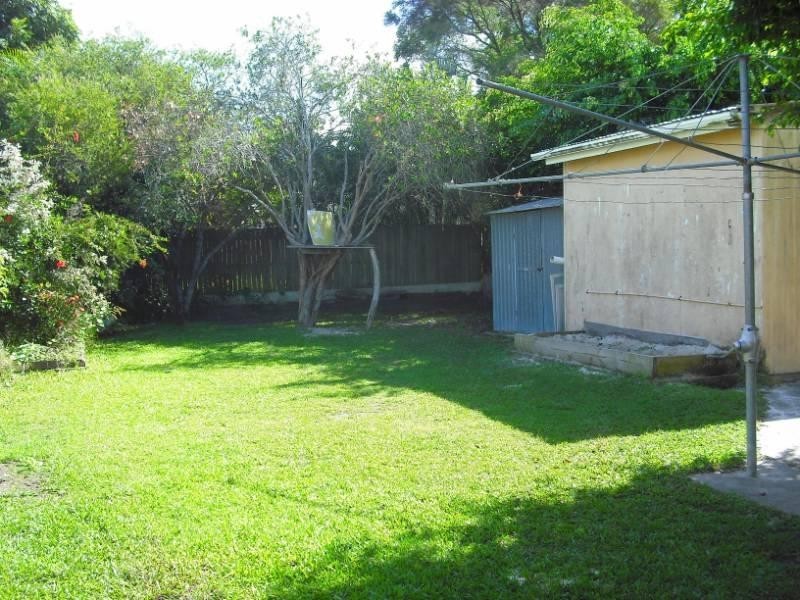 27 Spring Street, Deception Bay QLD 4508