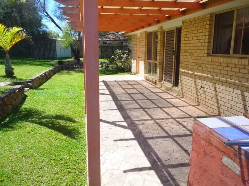 9 Deborah Court, Deception Bay QLD 4508