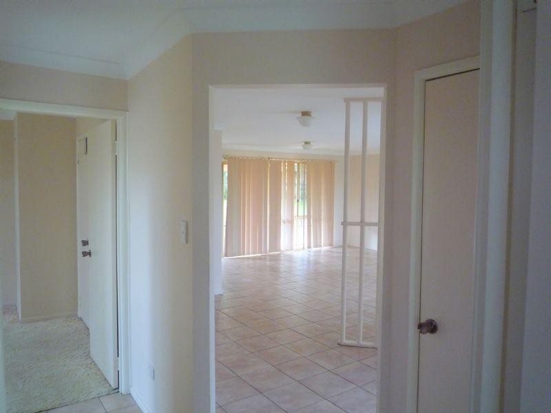 9 Deborah Court, Deception Bay QLD 4508