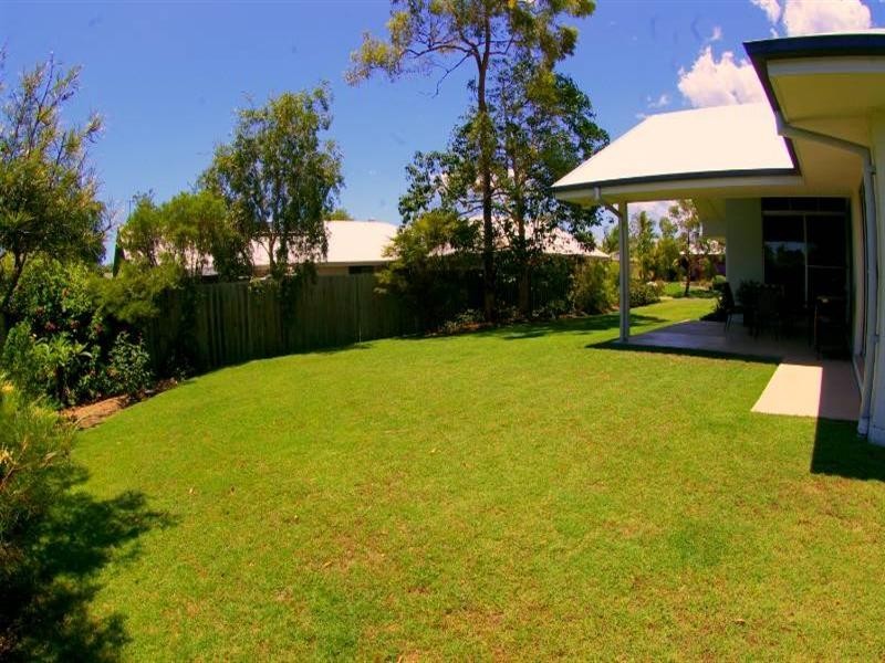 8 Lazzarini Place, Deception Bay QLD 4508