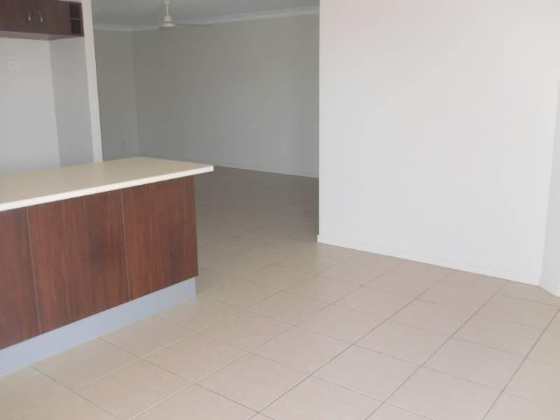 1/7 Dysart Street, Rothwell QLD 4022