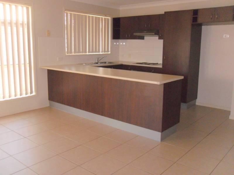 1/7 Dysart Street, Rothwell QLD 4022