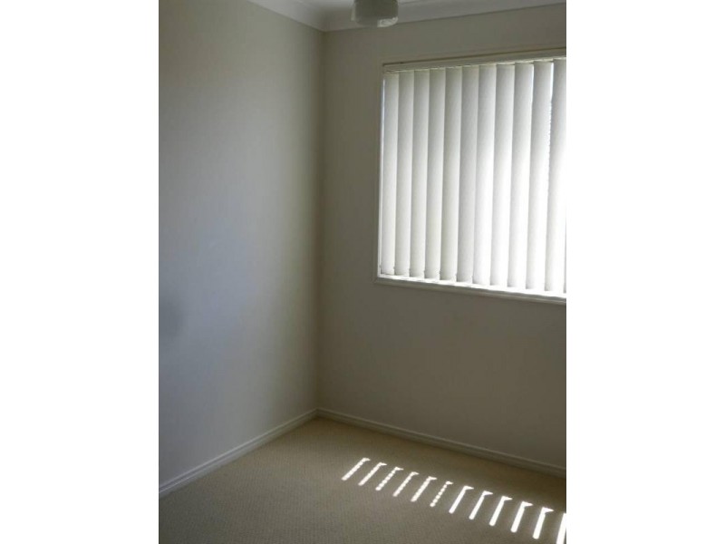 1/7 Dysart Street, Rothwell QLD 4022