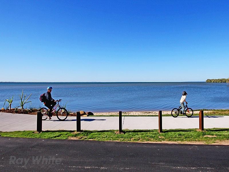 1 Central Avenue, Deception Bay QLD 4508