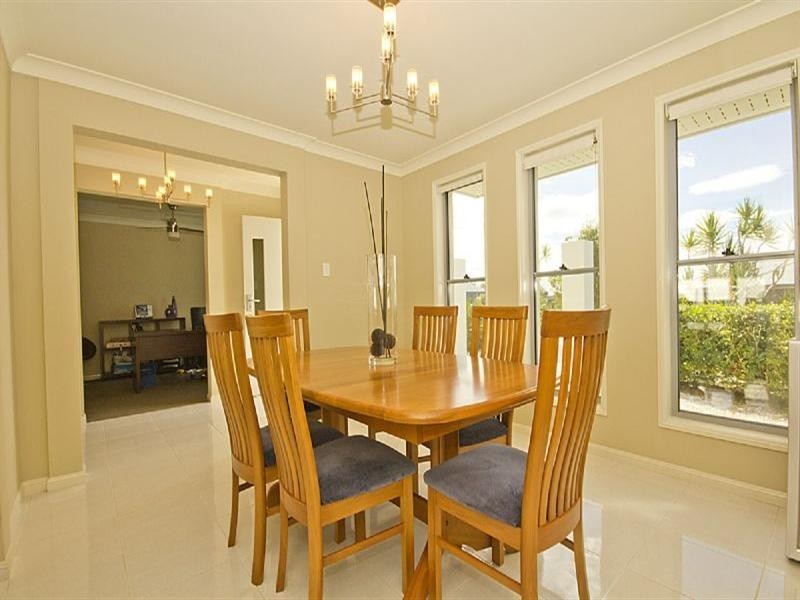 6 Wellington Road, Murrumba Downs QLD 4503