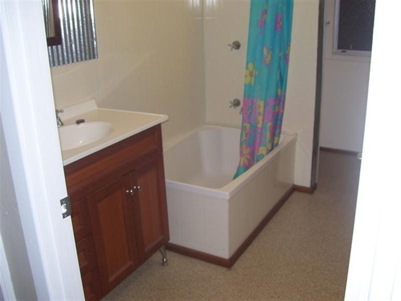 16 Gregory Avenue, Deception Bay QLD 4508