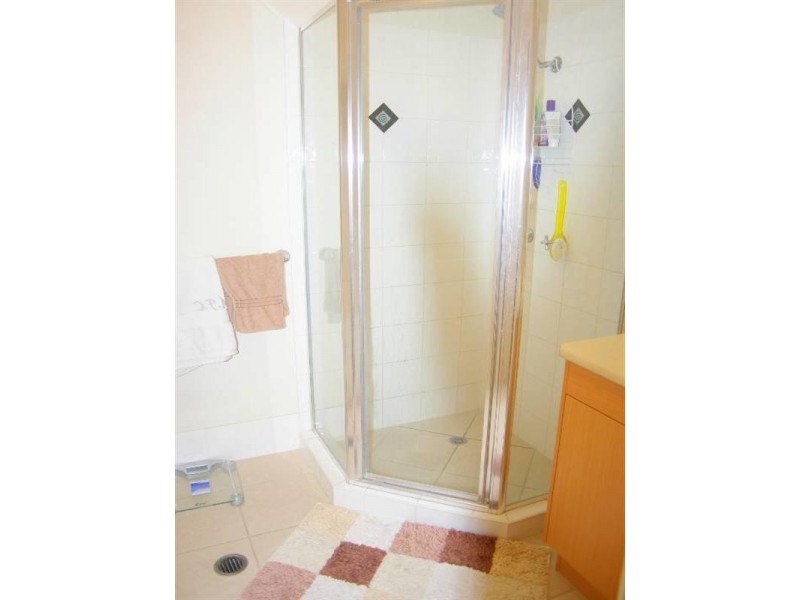 2/5 Adonis Court, Rothwell QLD 4022