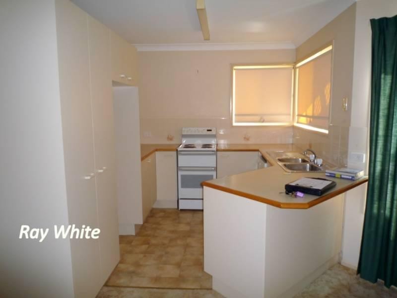 3/4 Wattle Road, Rothwell QLD 4022