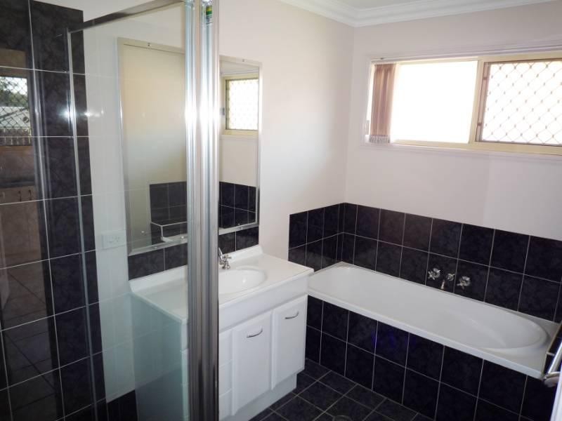 1 Nadine Place, Deception Bay QLD 4508