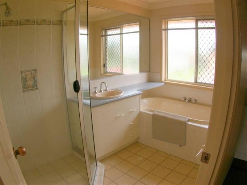 5 Townsville Crescent, Deception Bay QLD 4508