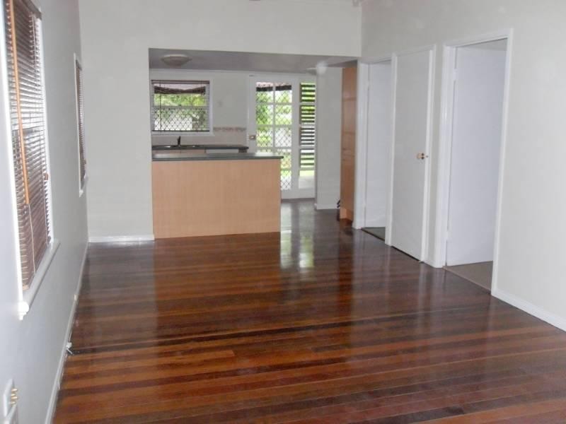 17 Short Street, Woody Point QLD 4019