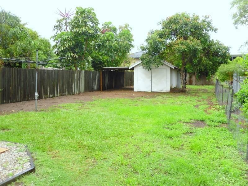 17 Short Street, Woody Point QLD 4019