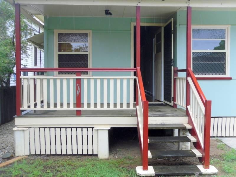 17 Short Street, Woody Point QLD 4019