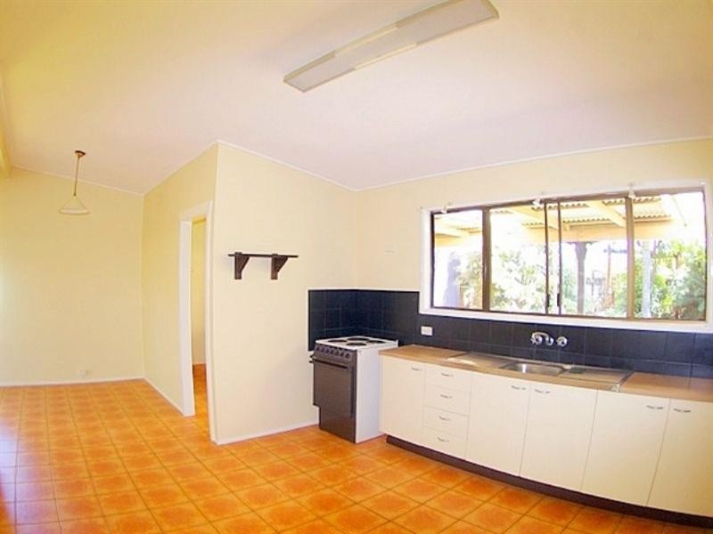 6 Simon Street, Deception Bay QLD 4508